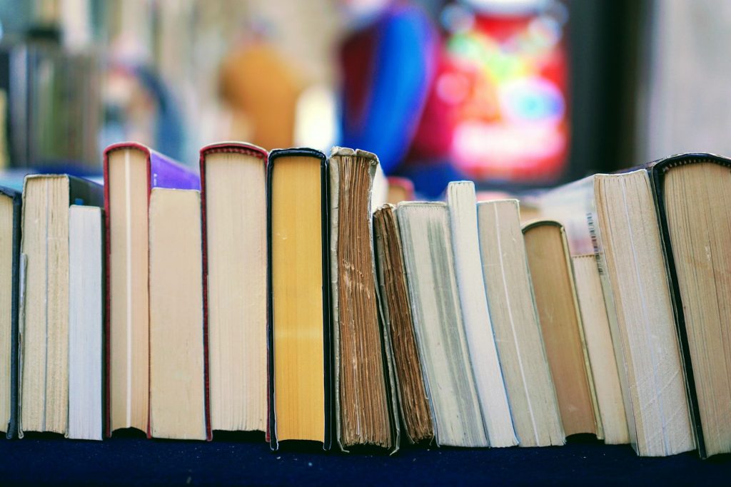 Leitura - livros abertos
